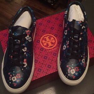 tory burch amalia sneakers